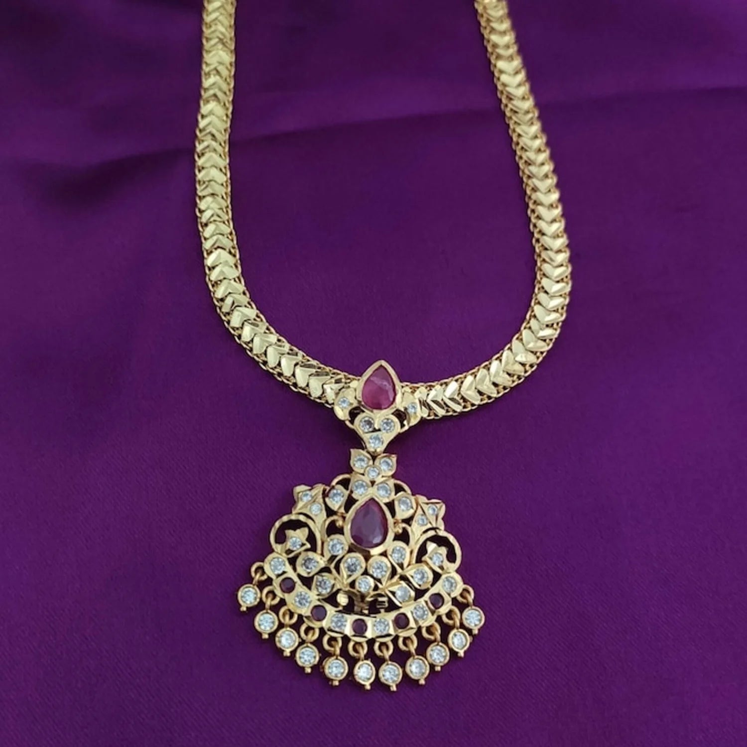 Red Stone Temple Pendant Gold Chain Necklace for Women