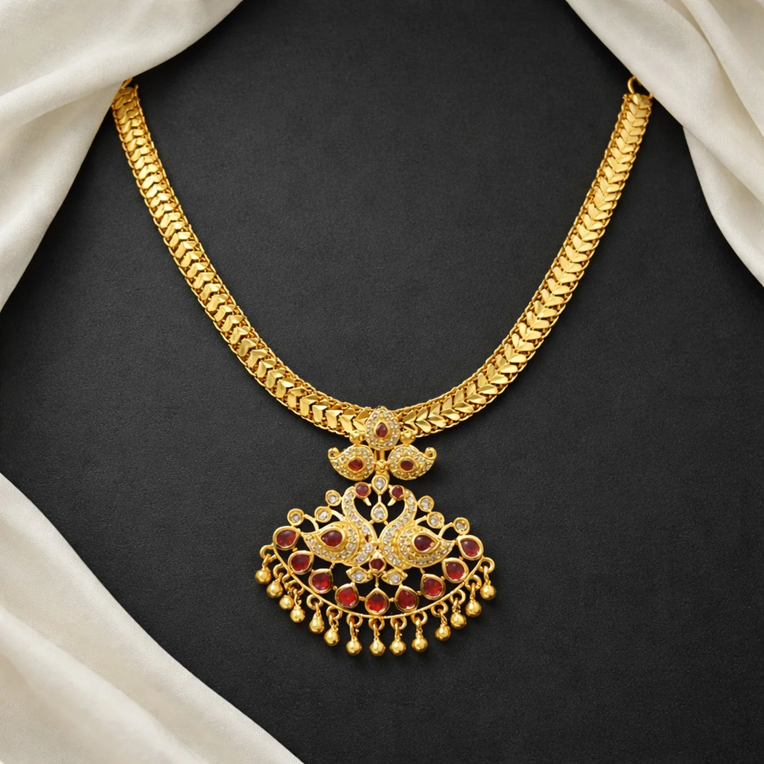 Red Stone Gold Plated Pendant Chain Necklace
