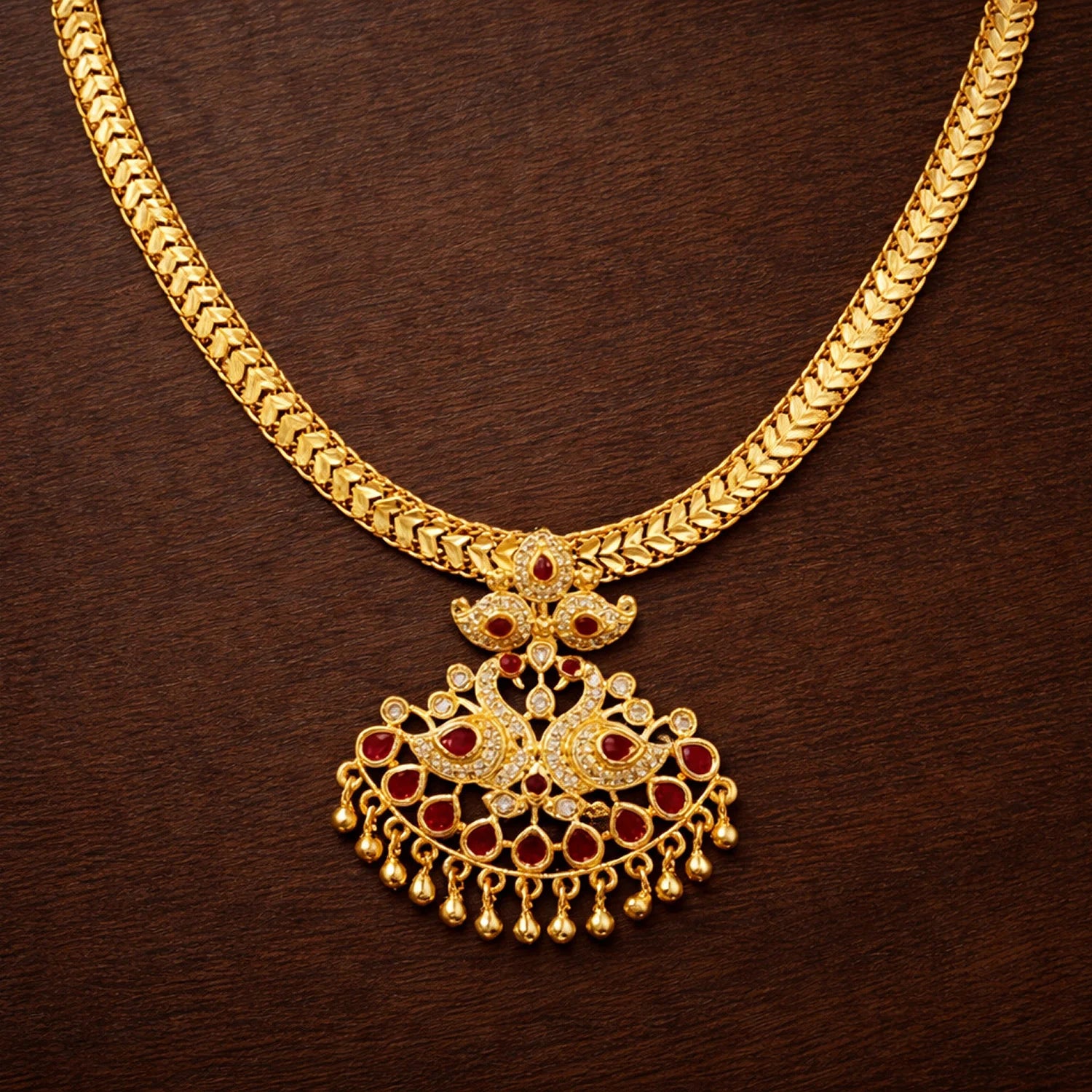Red Stone Gold Plated Pendant Chain Necklace