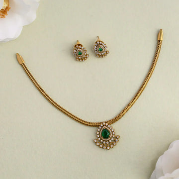 Emerald AD Gold Plated Choker Set with Pendant