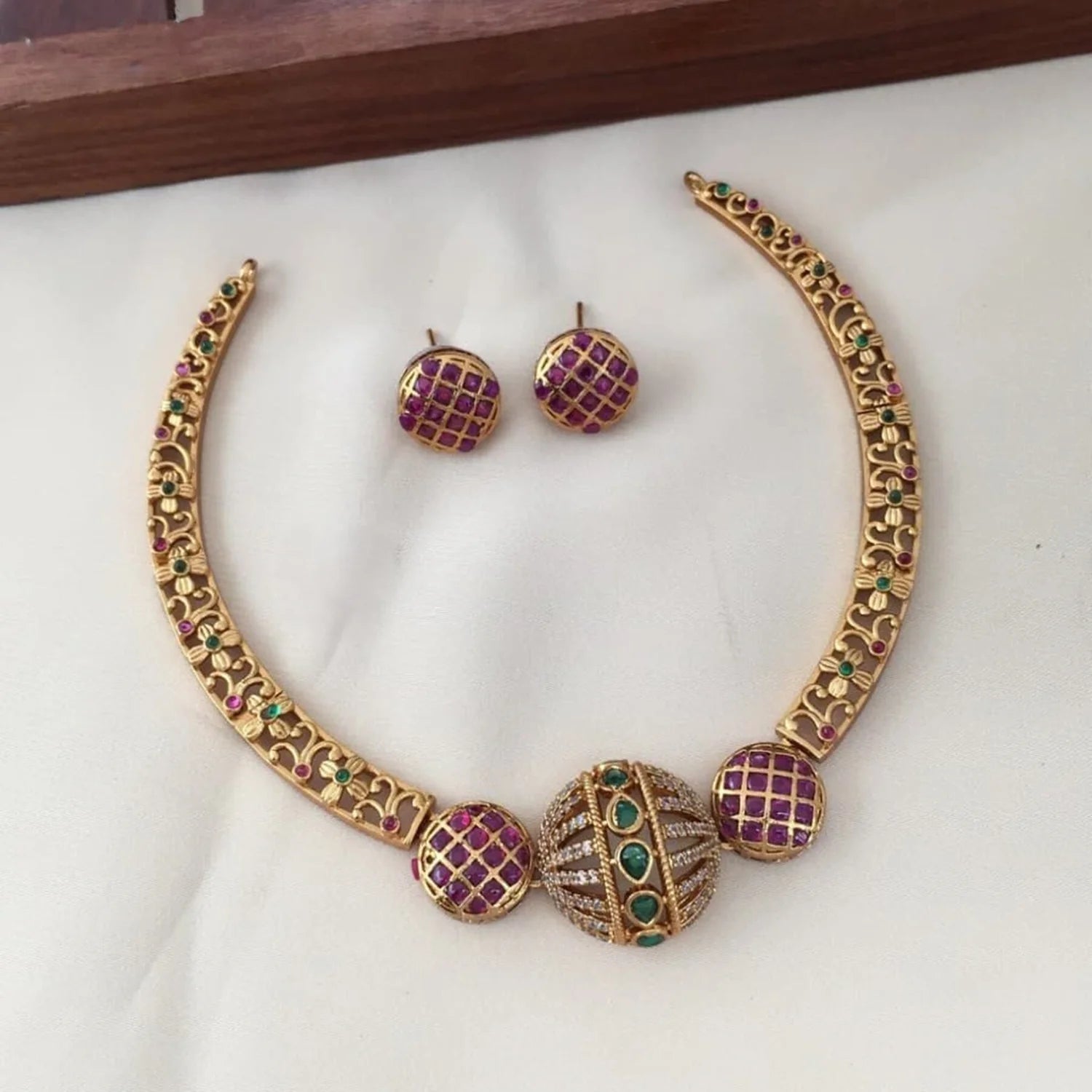 Elegant Gold Plated American Diamond Choker Necklace Set