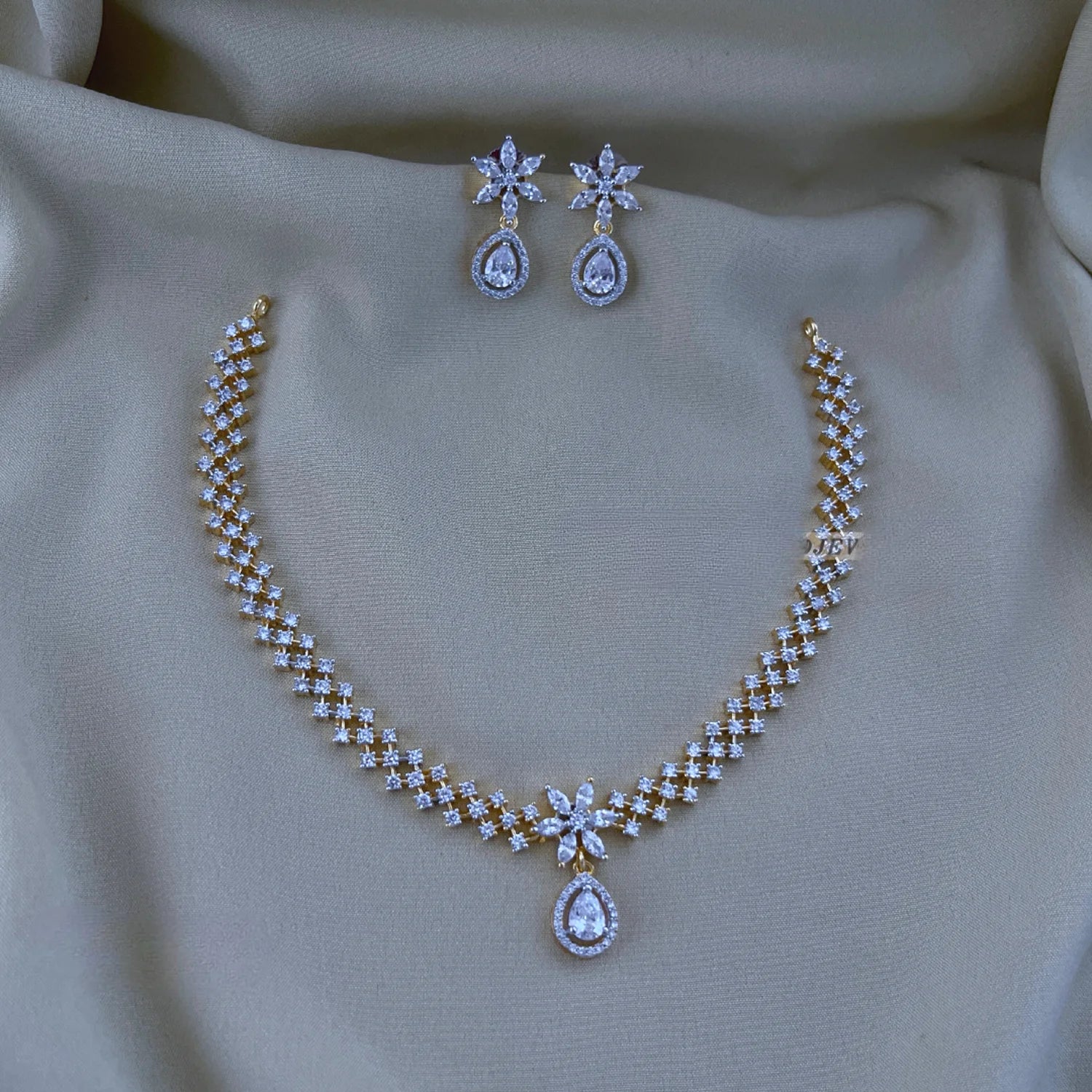 White AD Gold Plated Floral Necklace Set with Earrings