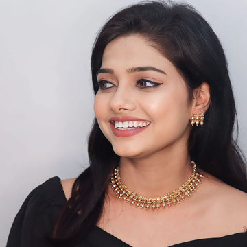 Minimal South Indian Gold Choker Set for Women