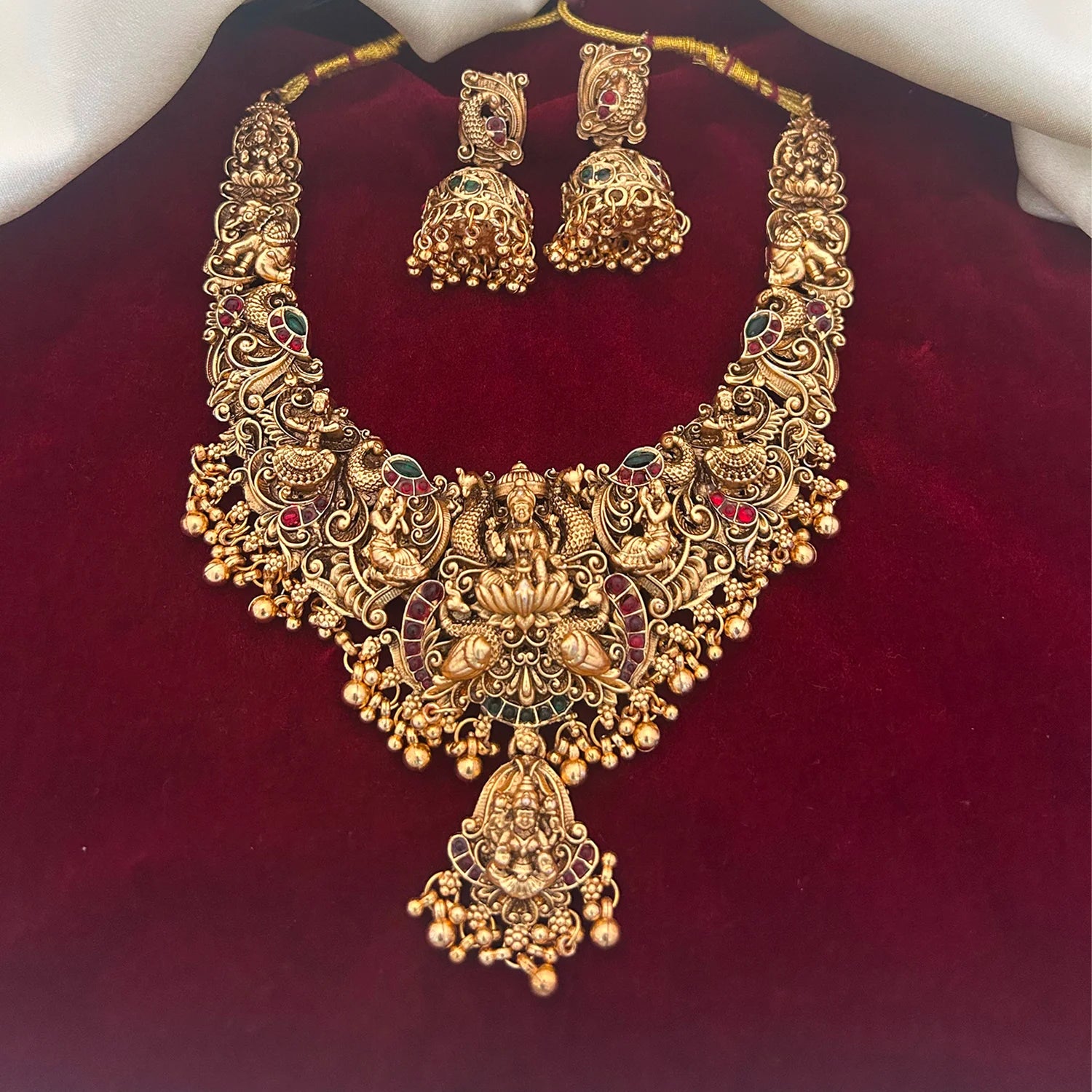 Lakshmi Antique Gold South Indian Necklace Set